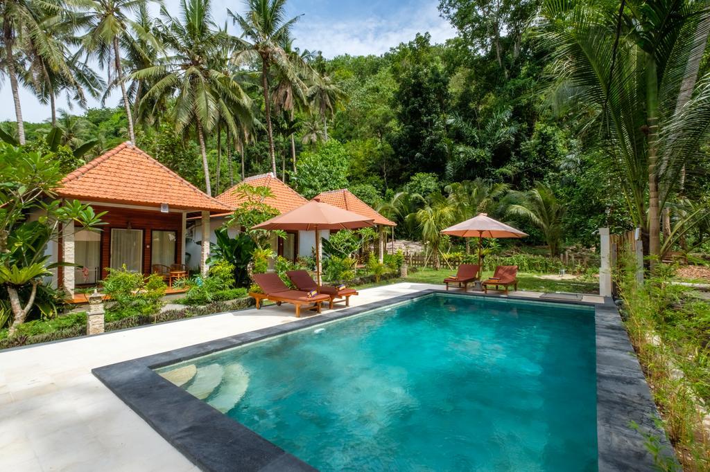 <p>Crystal Bay Bungalows  </p>